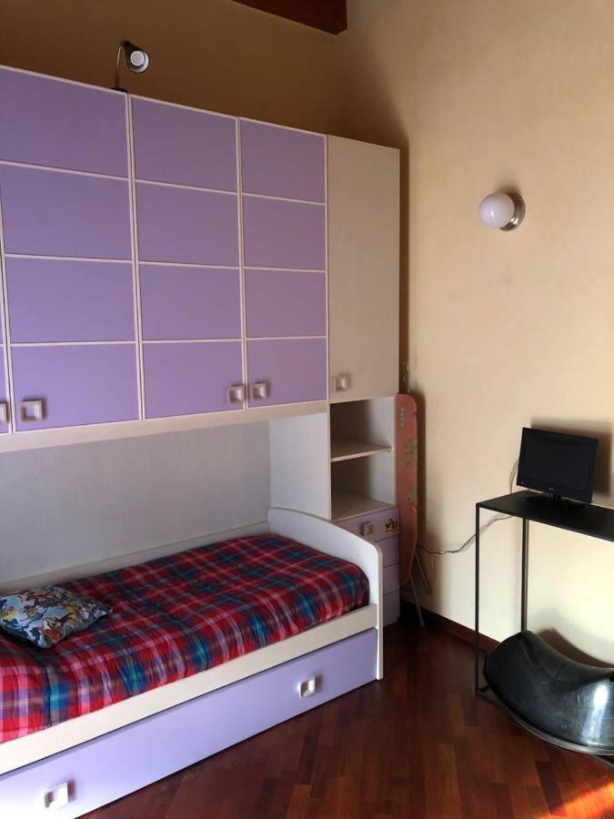 Wake Surf House Bed & Breakfast Сулцано Екстериор снимка