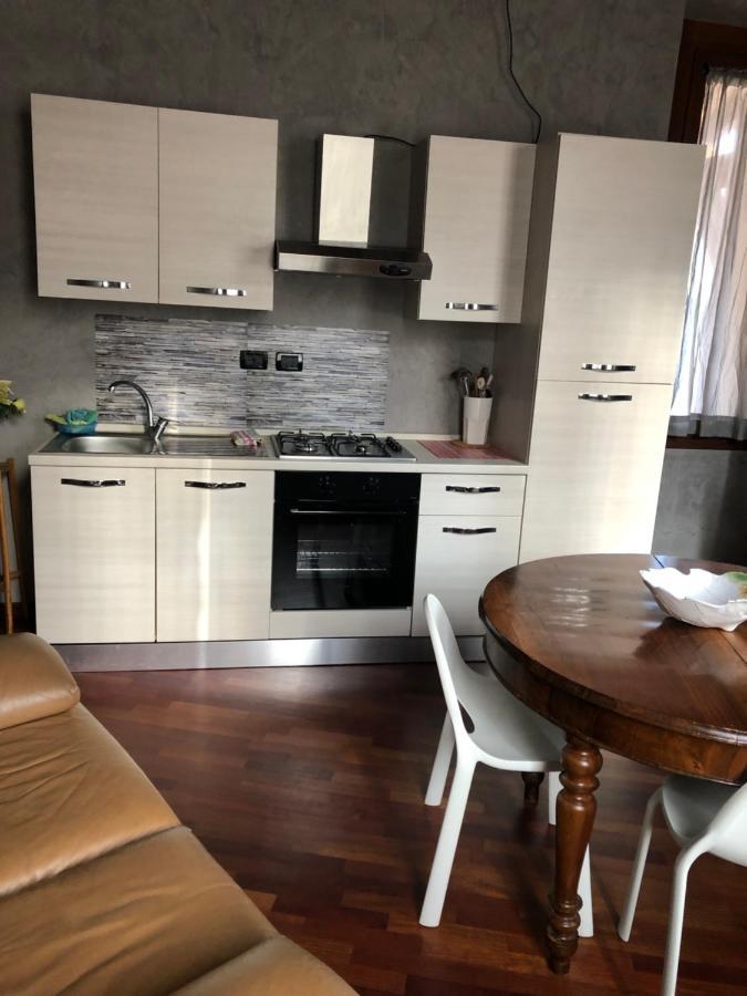 Wake Surf House Bed & Breakfast Сулцано Екстериор снимка
