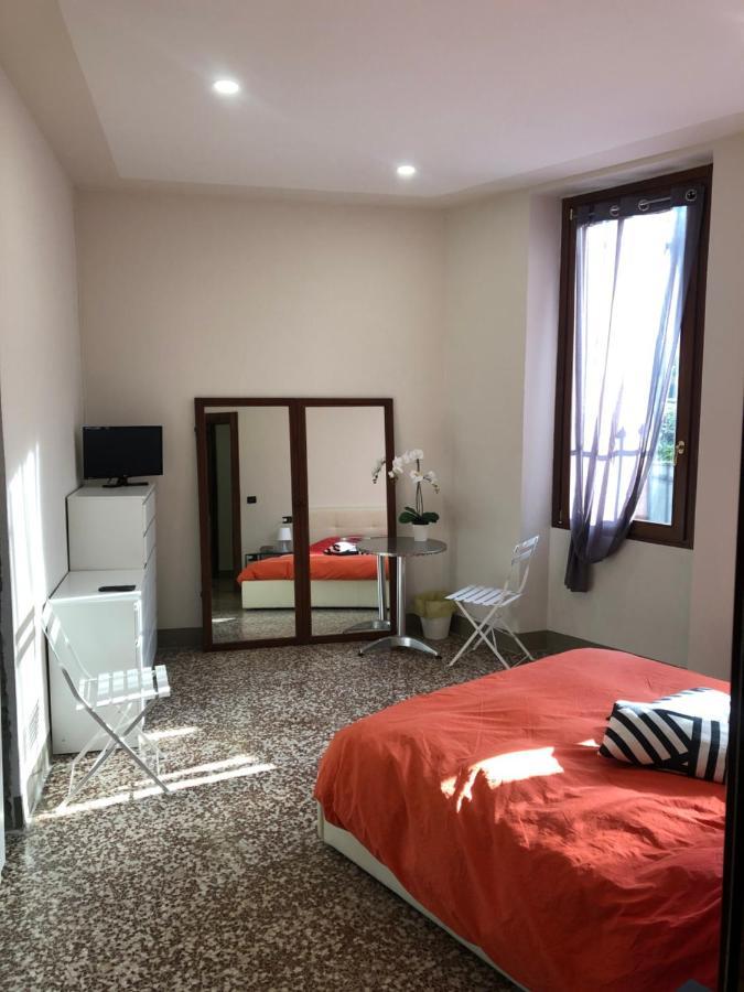 Wake Surf House Bed & Breakfast Сулцано Екстериор снимка