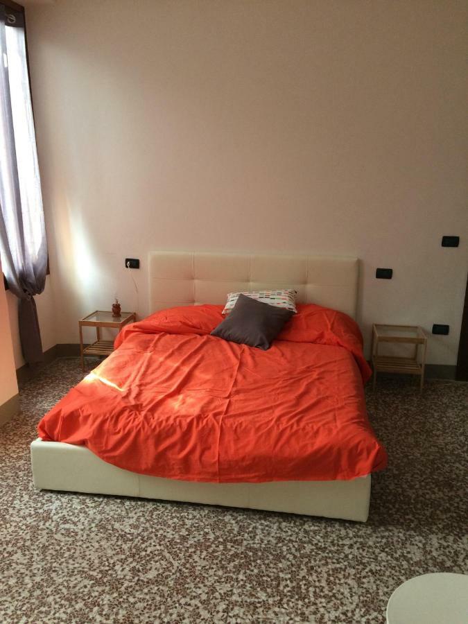 Wake Surf House Bed & Breakfast Сулцано Екстериор снимка