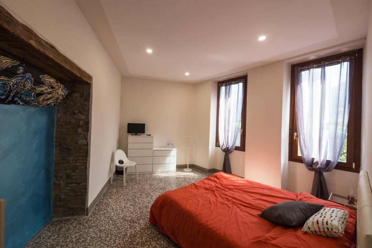 Wake Surf House Bed & Breakfast Сулцано Екстериор снимка