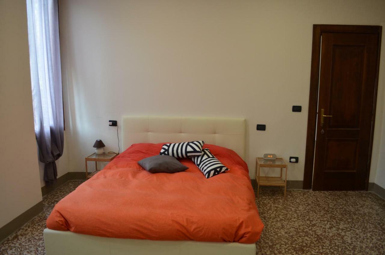Wake Surf House Bed & Breakfast Сулцано Екстериор снимка